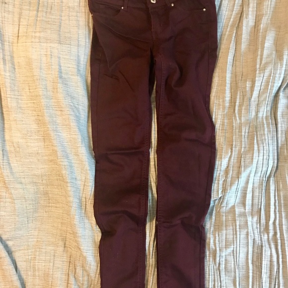 H&M Divided Burgundy Skinny Jeans - Size: 4 EUC - Picture 3 of 5